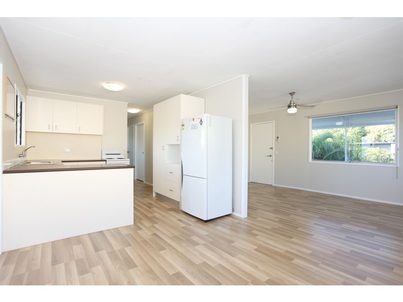 13 Rosella St, Slade Point QLD 4740