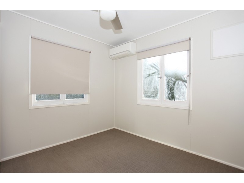 13 Rosella St, Slade Point QLD 4740