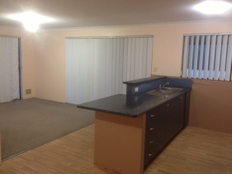 34 Munday Way, Medina WA 6167