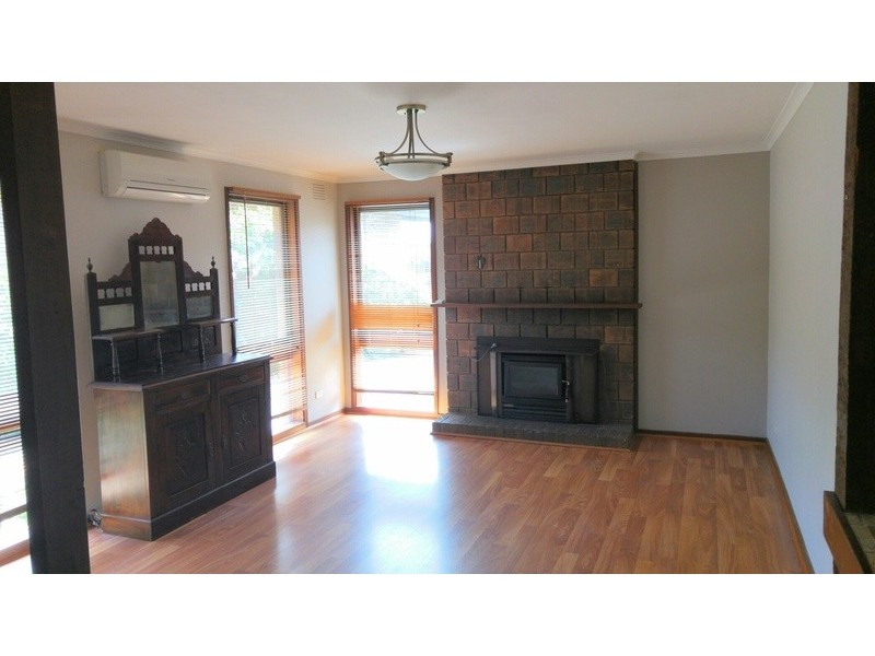 13 Lyons Street, Rosedale VIC 3847