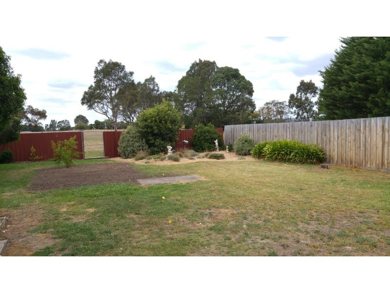 13 Lyons Street, Rosedale VIC 3847