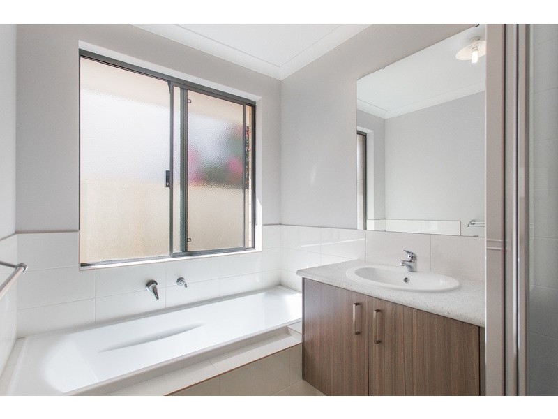 102 Selway Road, Brentwood WA 6153