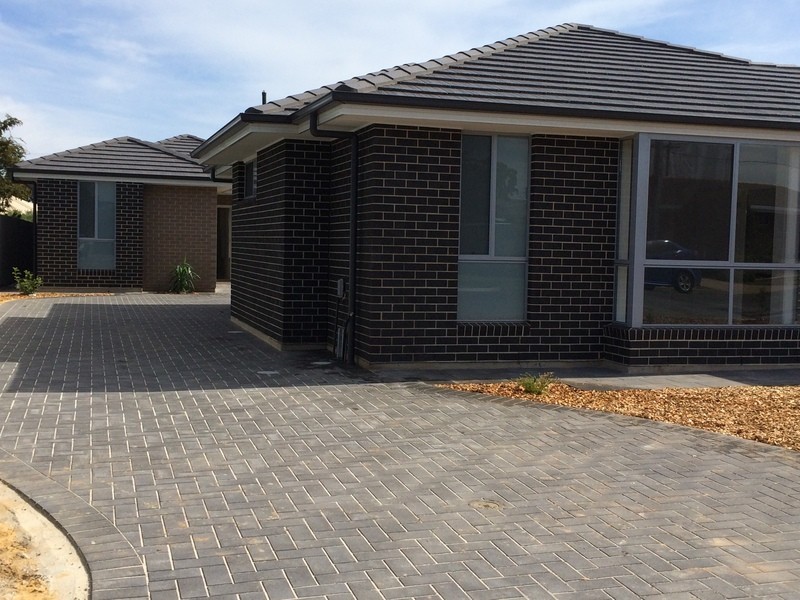 2 Illman Crescent, Aldinga Beach SA 5173