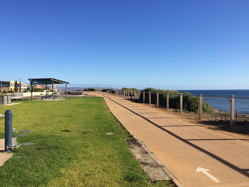 2 Illman Crescent, Aldinga Beach SA 5173
