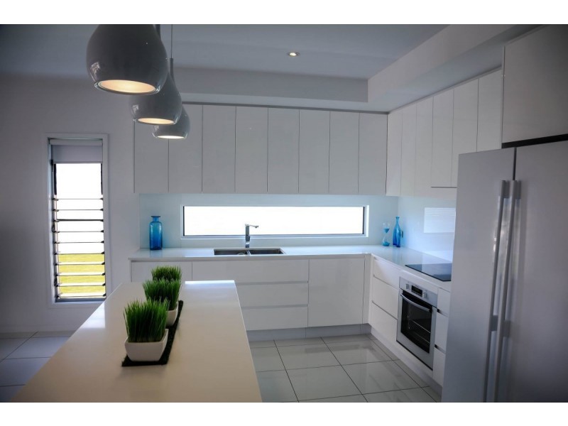 18 Kallanda Street, Mount Louisa QLD 4814