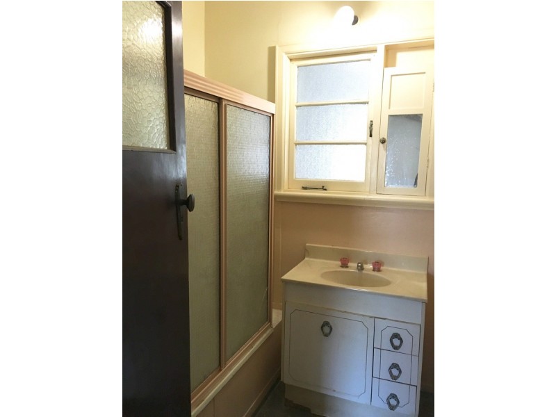 3 Paget Street, Hilton WA 6163