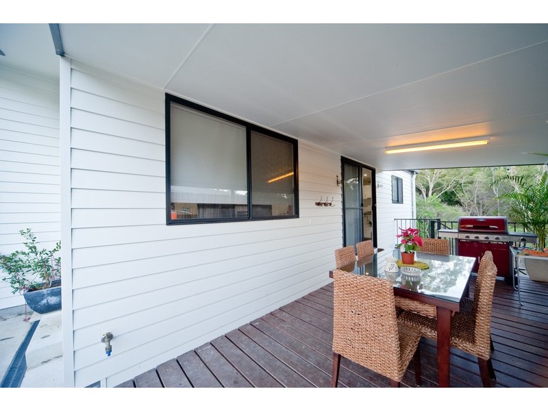 6 Scarlat Gum Crescent, Cannonvale QLD 4802