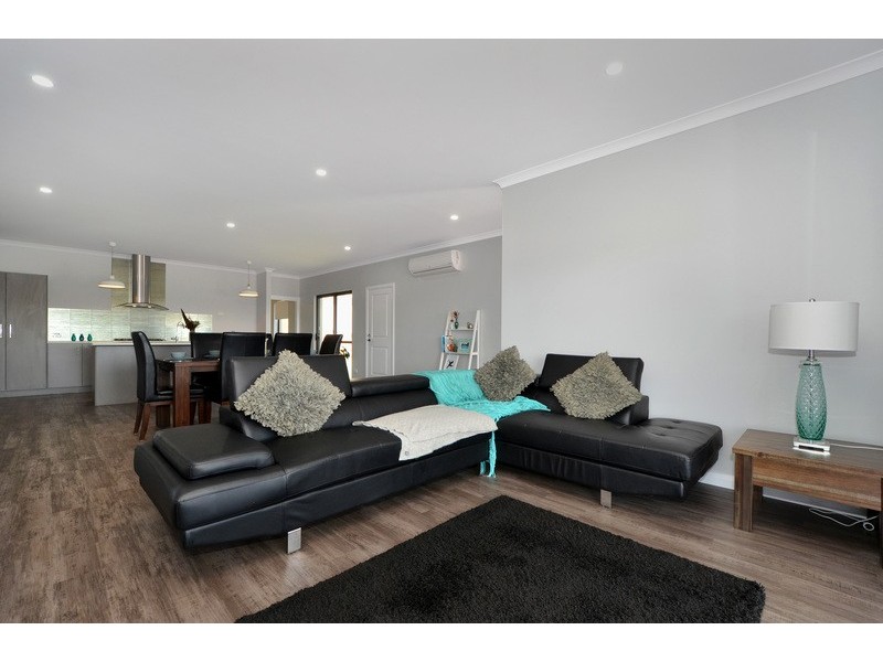 104  Chauncy Way, Spencer Park WA 6330