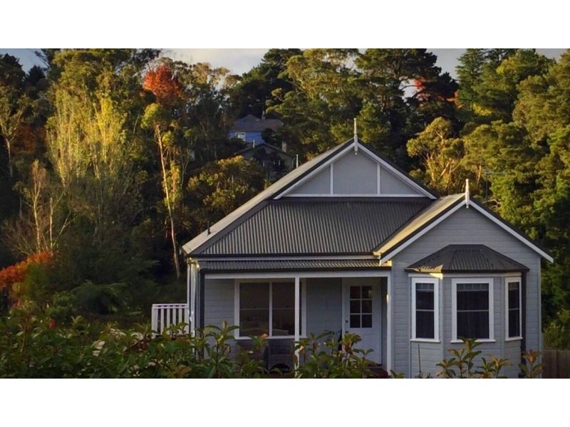 2 Cumberland Street, Katoomba NSW 2780