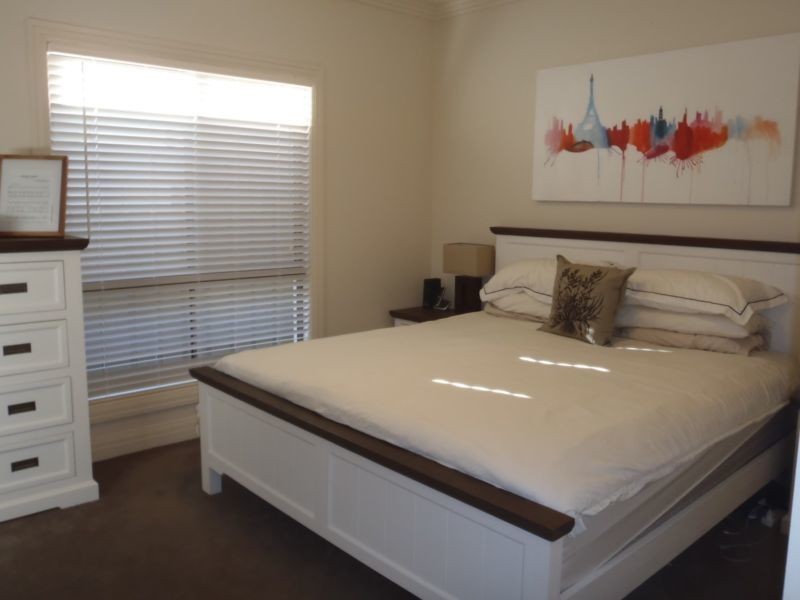 8 Bowden Grove, Oaklands Park SA 5046