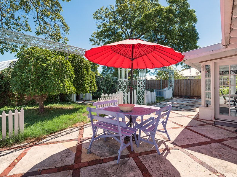 9 Third Avenue, Bassendean WA 6054