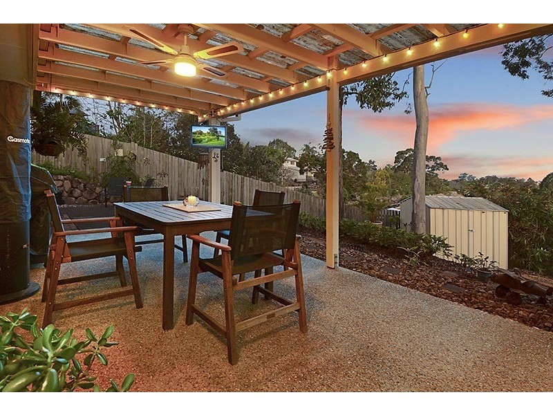 5 Forestwood Place, Arana Hills QLD 4054