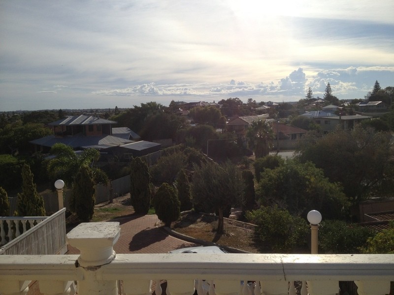 6 Cox Crescent, Quinns Rocks WA 6030