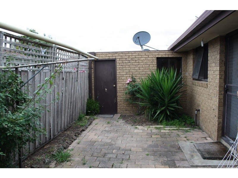 4/23-25 Aldershot Road, St Albans Park VIC 3219