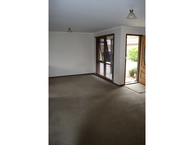 4/23-25 Aldershot Road, St Albans Park VIC 3219