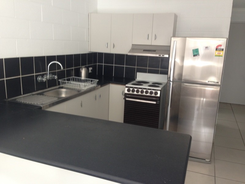 2/10 East Gordon Street, Mackay QLD 4740