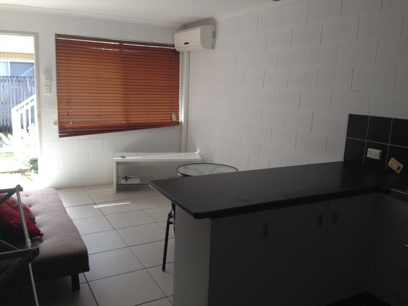 2/10 East Gordon Street, Mackay QLD 4740