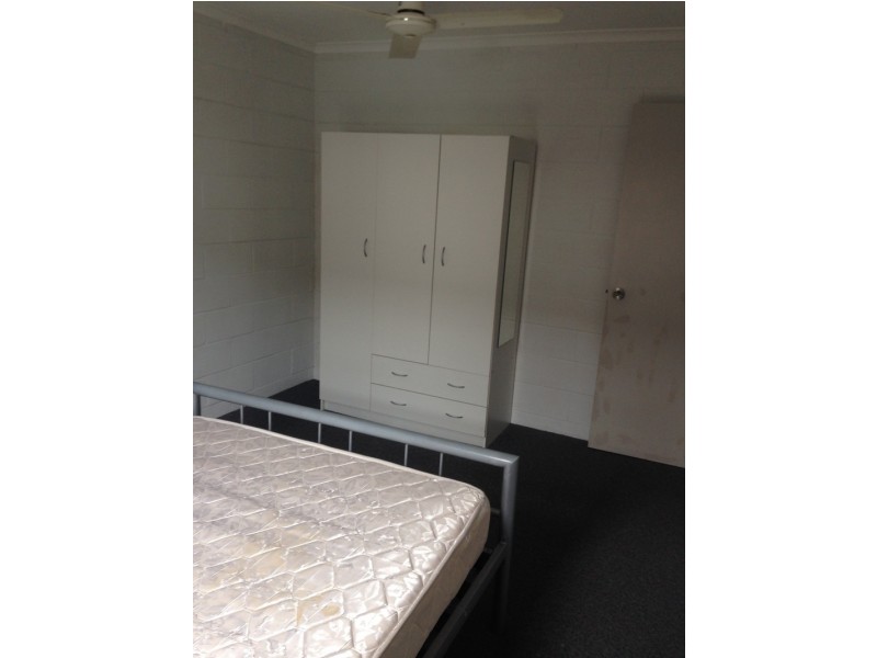 2/10 East Gordon Street, Mackay QLD 4740