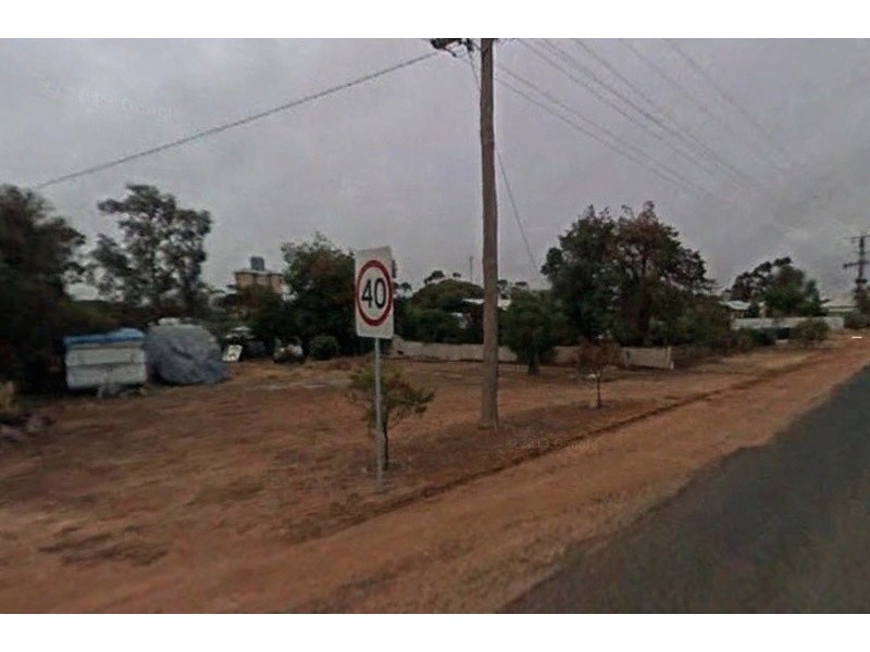 30 Richardson st, Walpeup VIC 3507