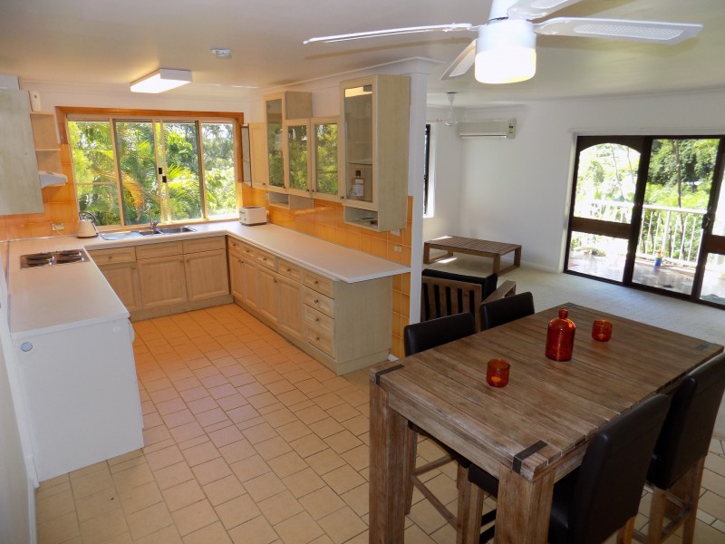 28A WESTVIEW RD, Currumbin QLD 4223