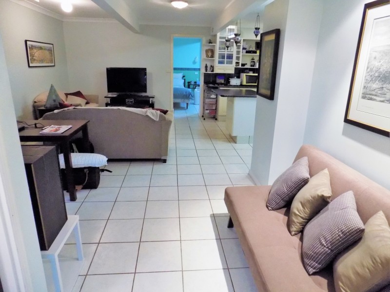 28A WESTVIEW RD, Currumbin QLD 4223