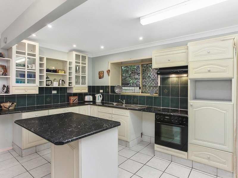 28A WESTVIEW RD, Currumbin QLD 4223