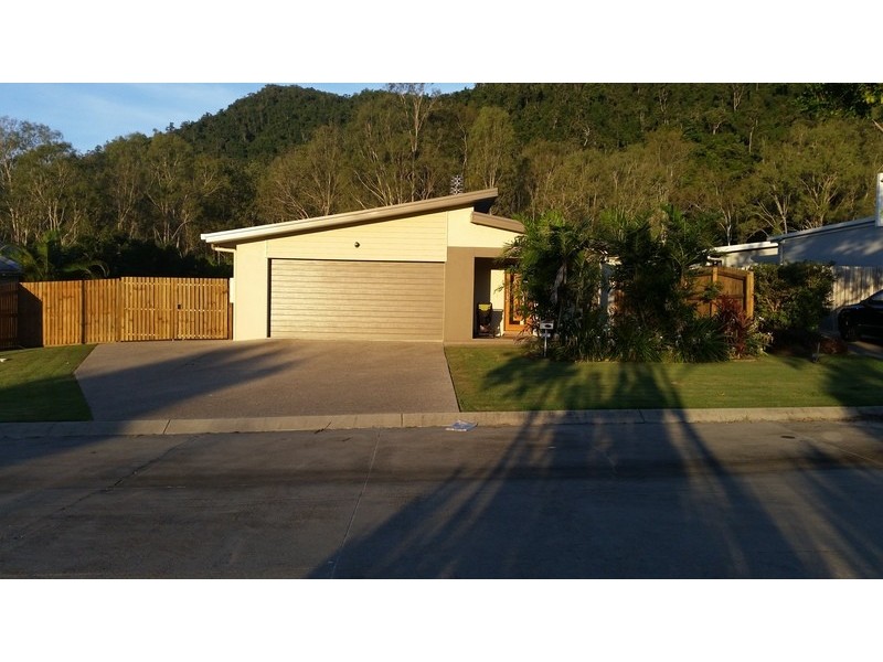 31  Endeavour Circuit, Cannonvale QLD 4802