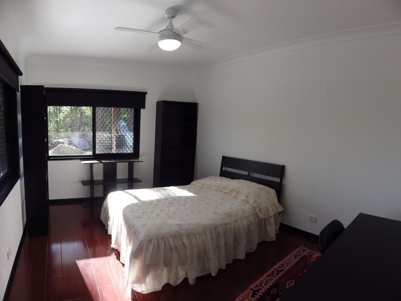 214 Bielby Rd, Kenmore Hills QLD 4069