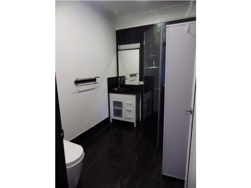 214 Bielby Rd, Kenmore Hills QLD 4069