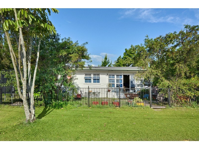 17 SECOND AVENUE, Caloundra QLD 4551