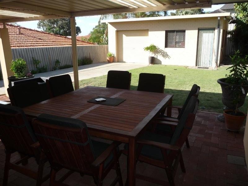 9 Carbridge Way, Duncraig WA 6023