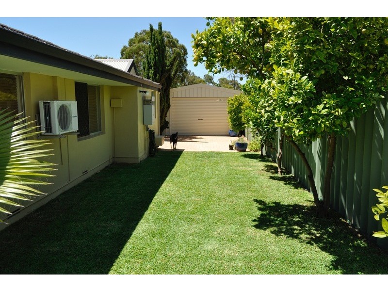 B/32 Malabar Cres, Craigie WA 6025