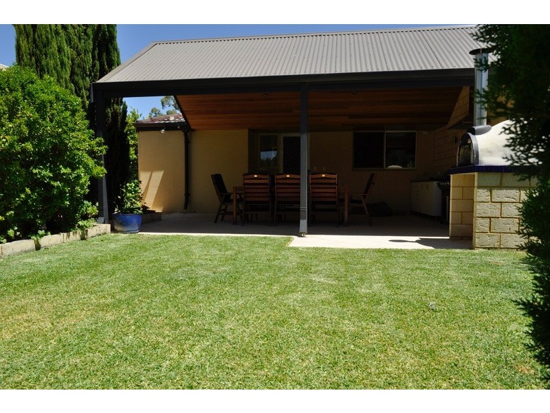 B/32 Malabar Cres, Craigie WA 6025