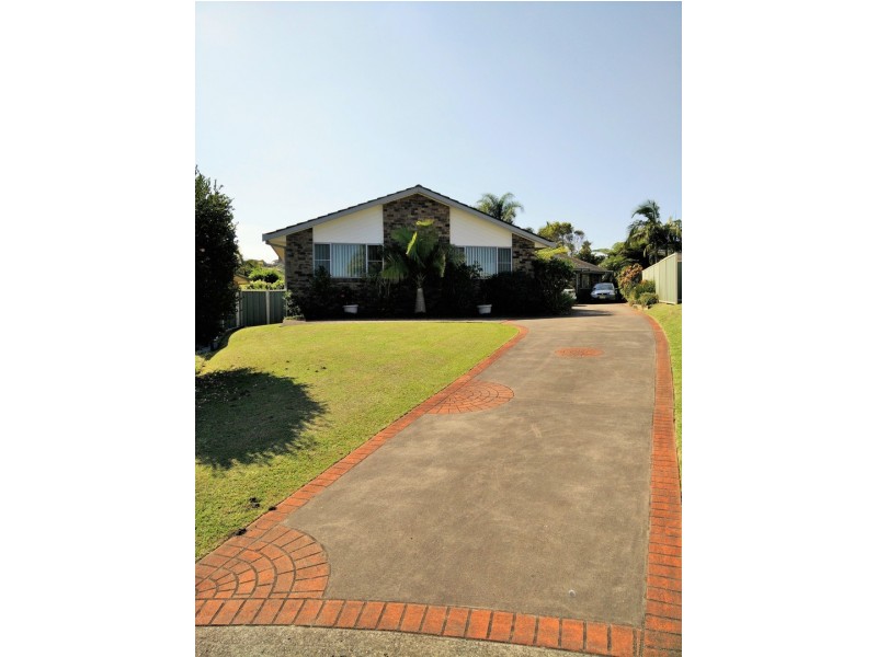 1/1/21  Burke Cl, Forster NSW 2428