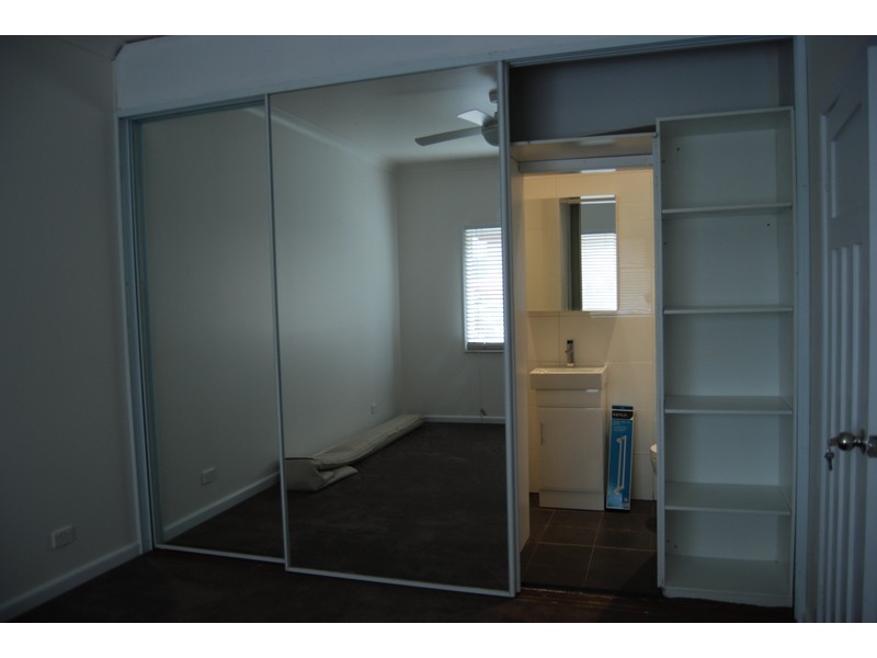 18 Smith St, Tempe NSW 2044