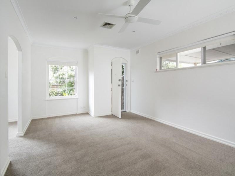 1/2 Leader Ave, Toorak Gardens SA 5065