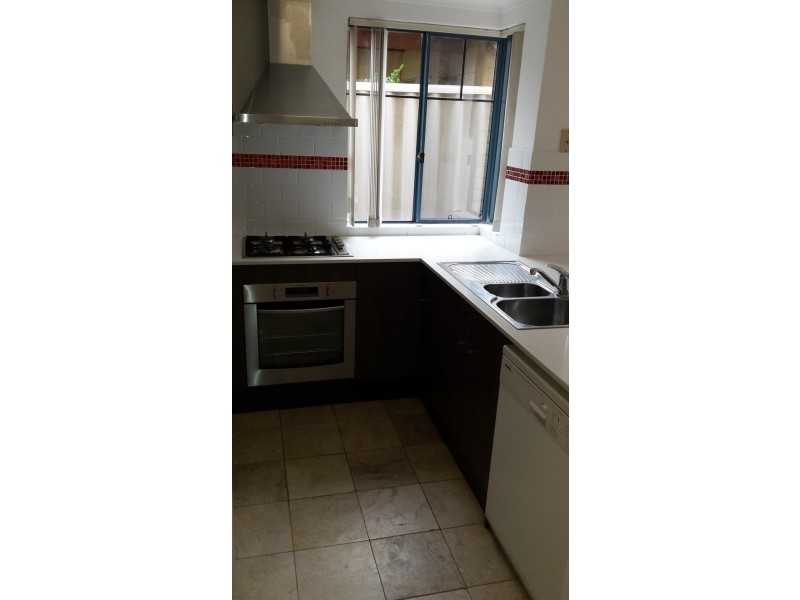 4/6 Burwood Rd, Balcatta WA 6021