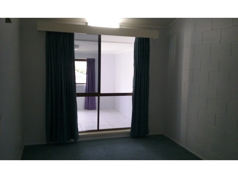 2/8 Orsova Tce, Caloundra QLD 4551