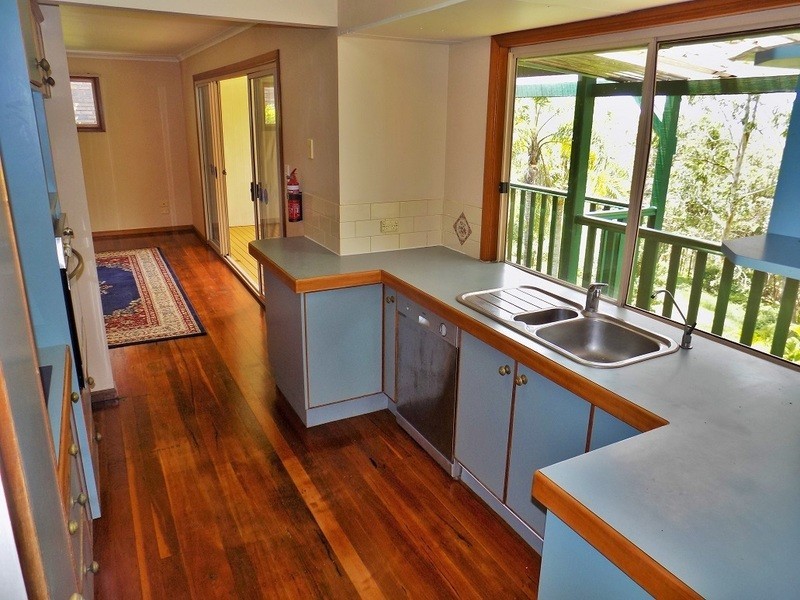 162 SIMPSONS RD, Currumbin Waters QLD 4223