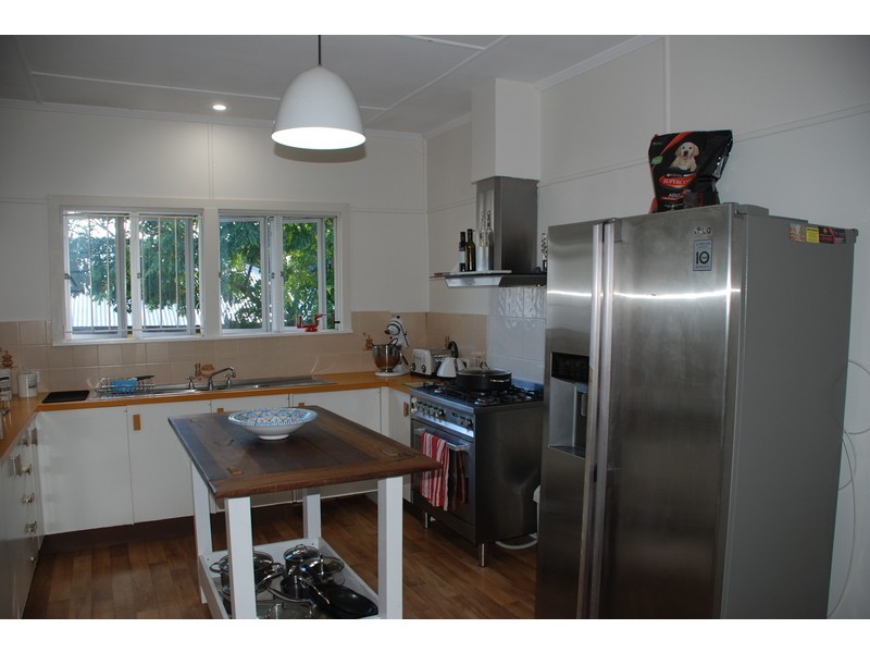 18 Mona Street, Coorparoo QLD 4151