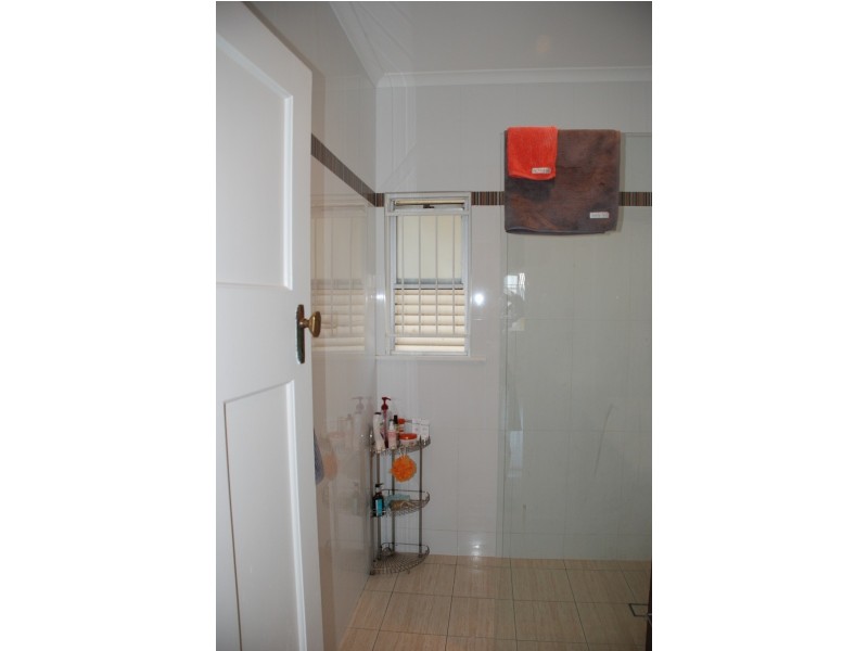 18 Mona Street, Coorparoo QLD 4151