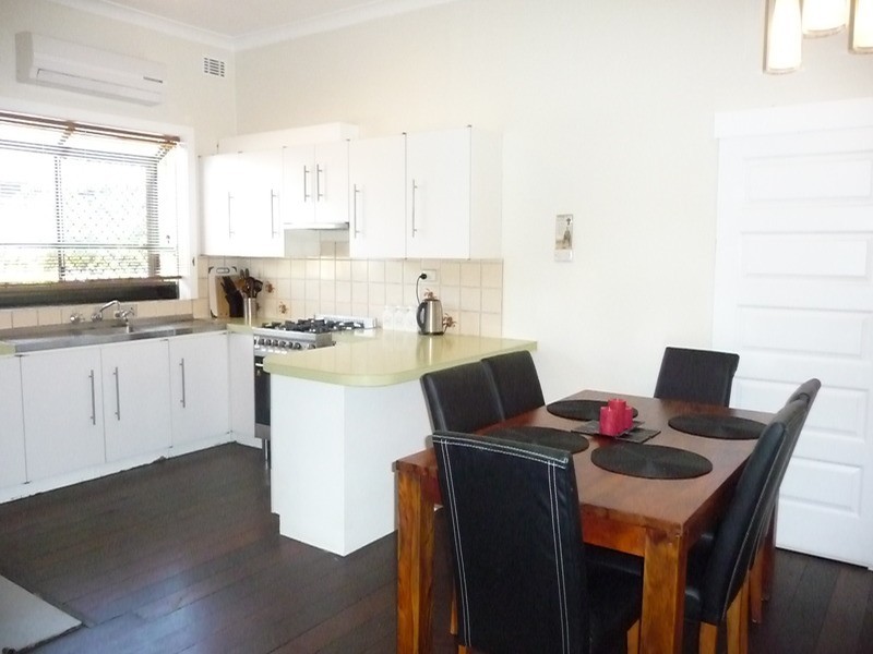 21 Fitzroy Road, Rivervale WA 6103