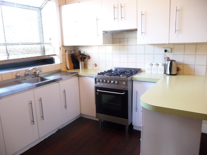 21 Fitzroy Road, Rivervale WA 6103