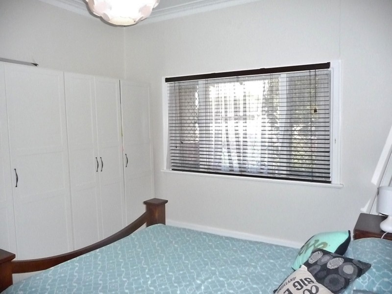 21 Fitzroy Road, Rivervale WA 6103