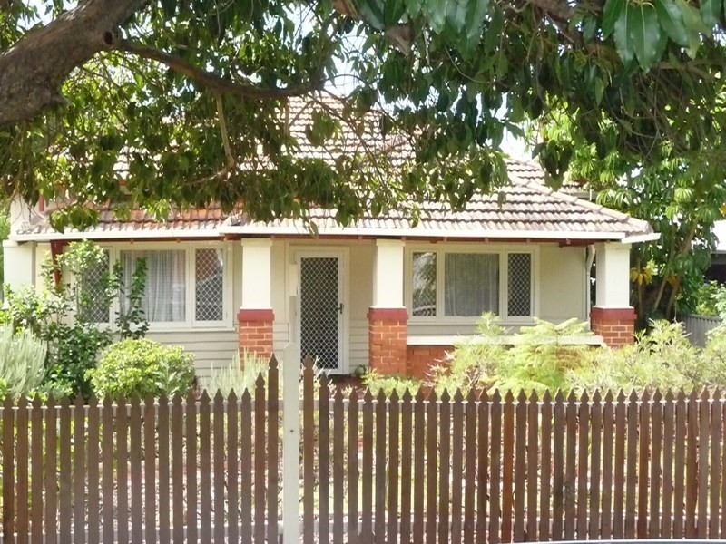21 Fitzroy Road, Rivervale WA 6103