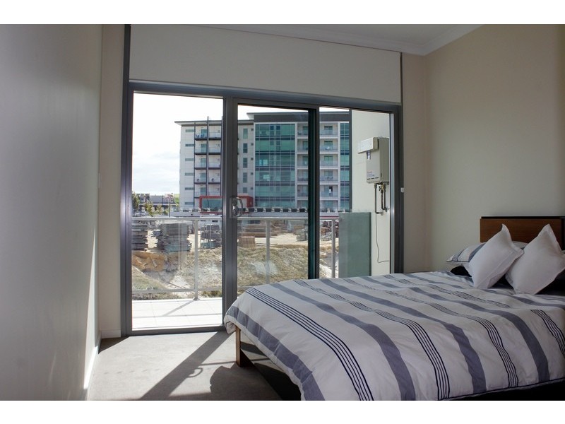 6/30 Malata Crescent, Success WA 6164