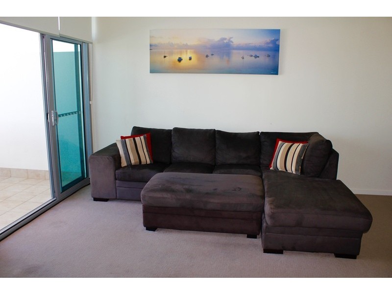 6/30 Malata Crescent, Success WA 6164