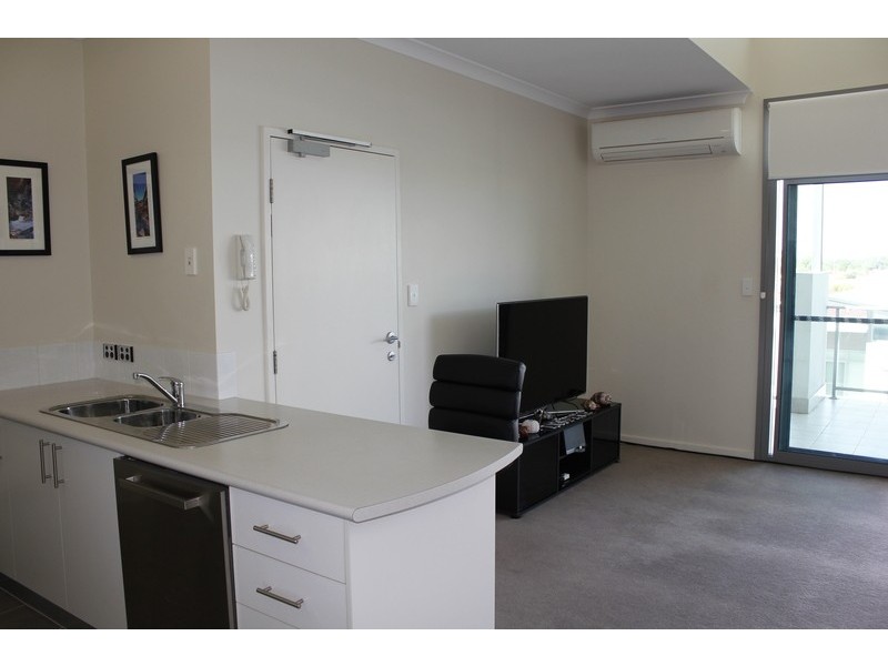 6/30 Malata Crescent, Success WA 6164