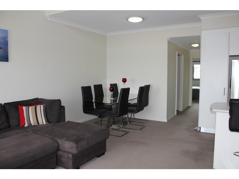 6/30 Malata Crescent, Success WA 6164