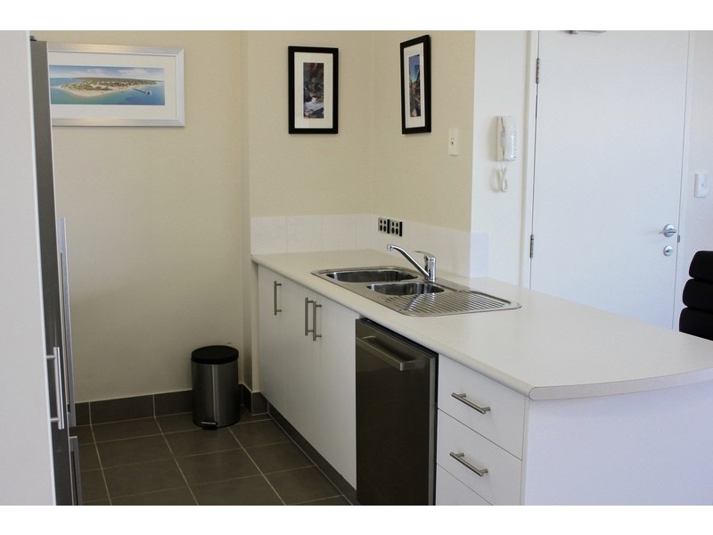 6/30 Malata Crescent, Success WA 6164